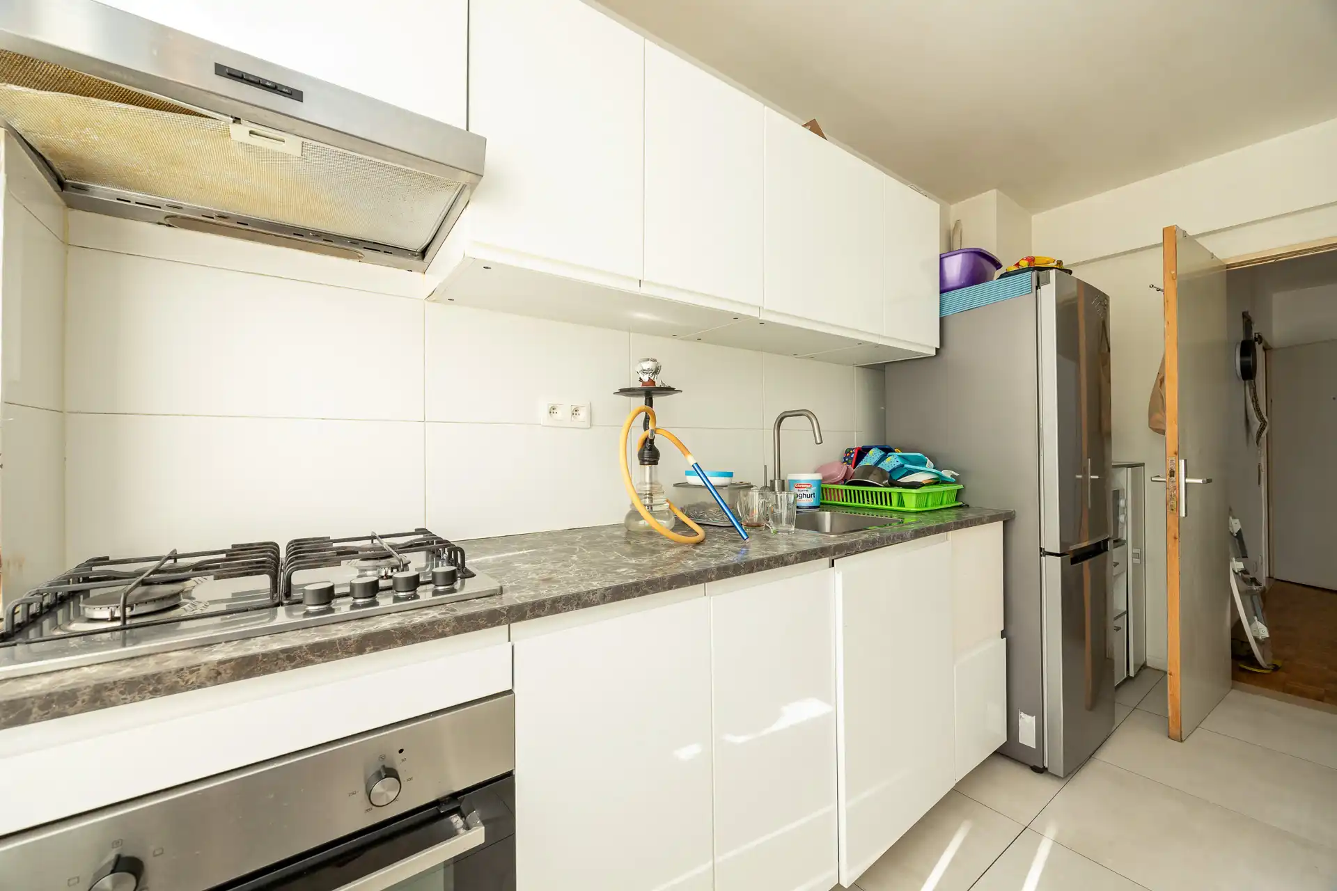 Lichtrijk appartement met 2 slaapkamers, terras en kelder foto 6