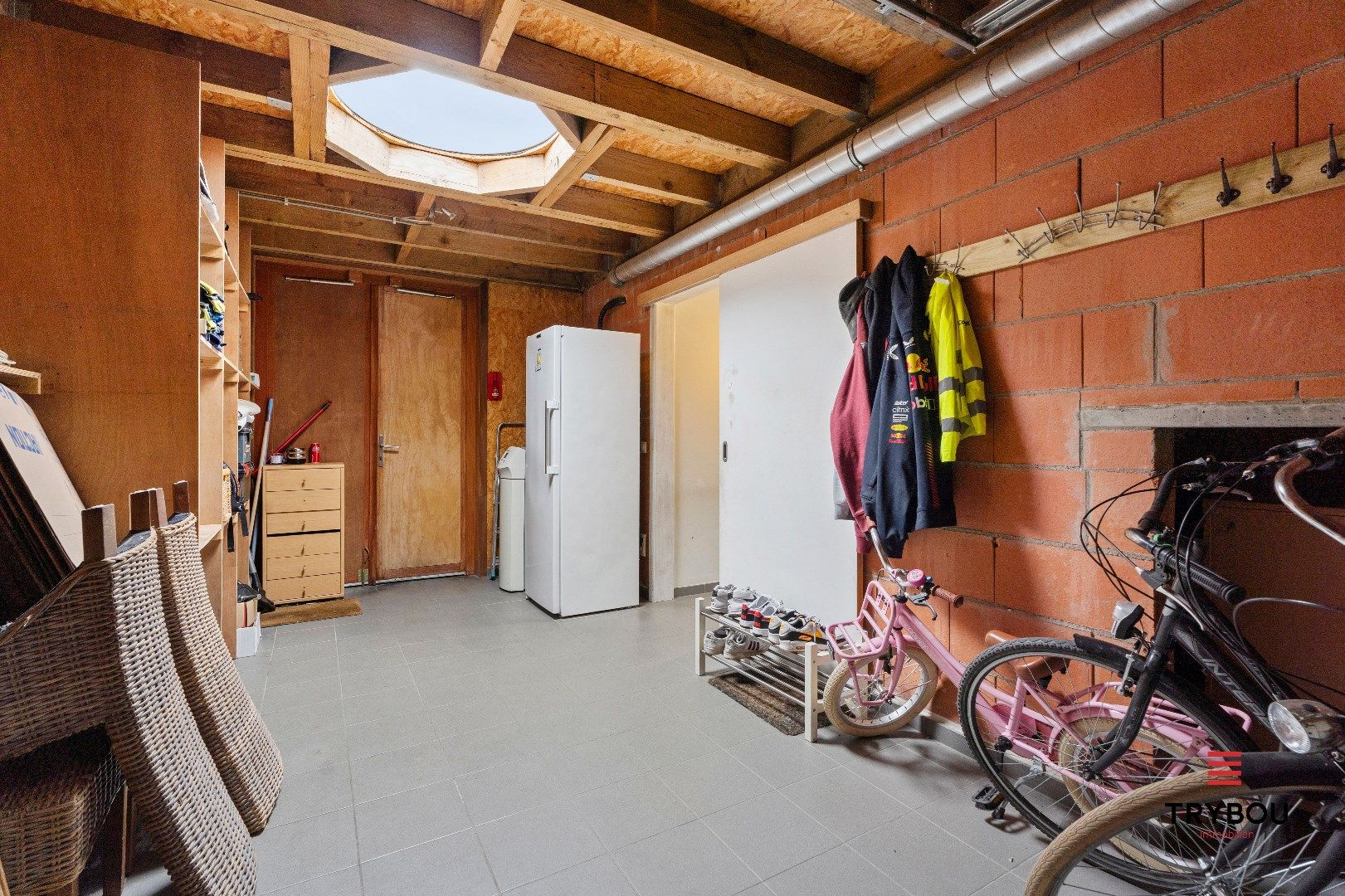 Uitstekend gelegen, halfopen bebouwing met 4 slaapkamers te Ruislede foto 12