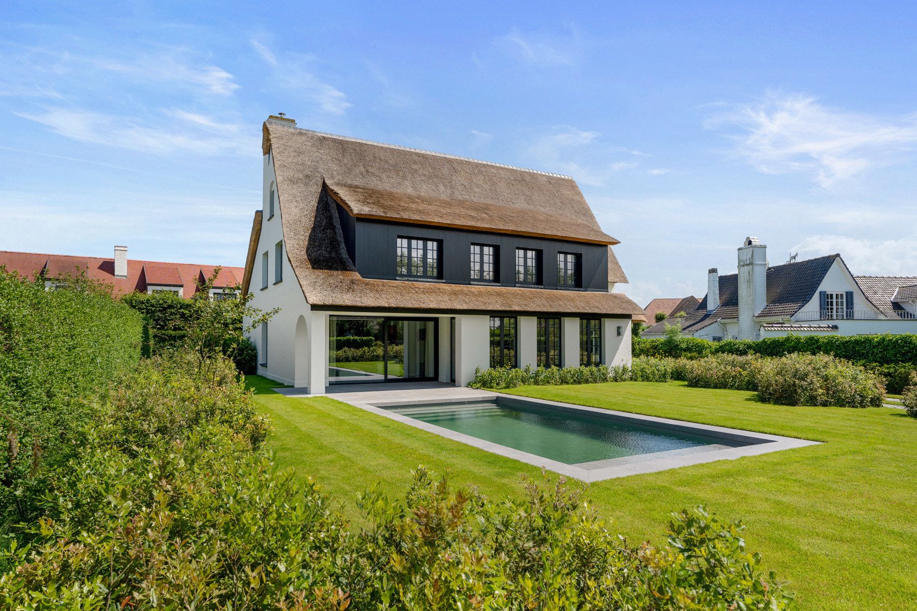 Luxueuze villa te koop in Het Zoute foto 1