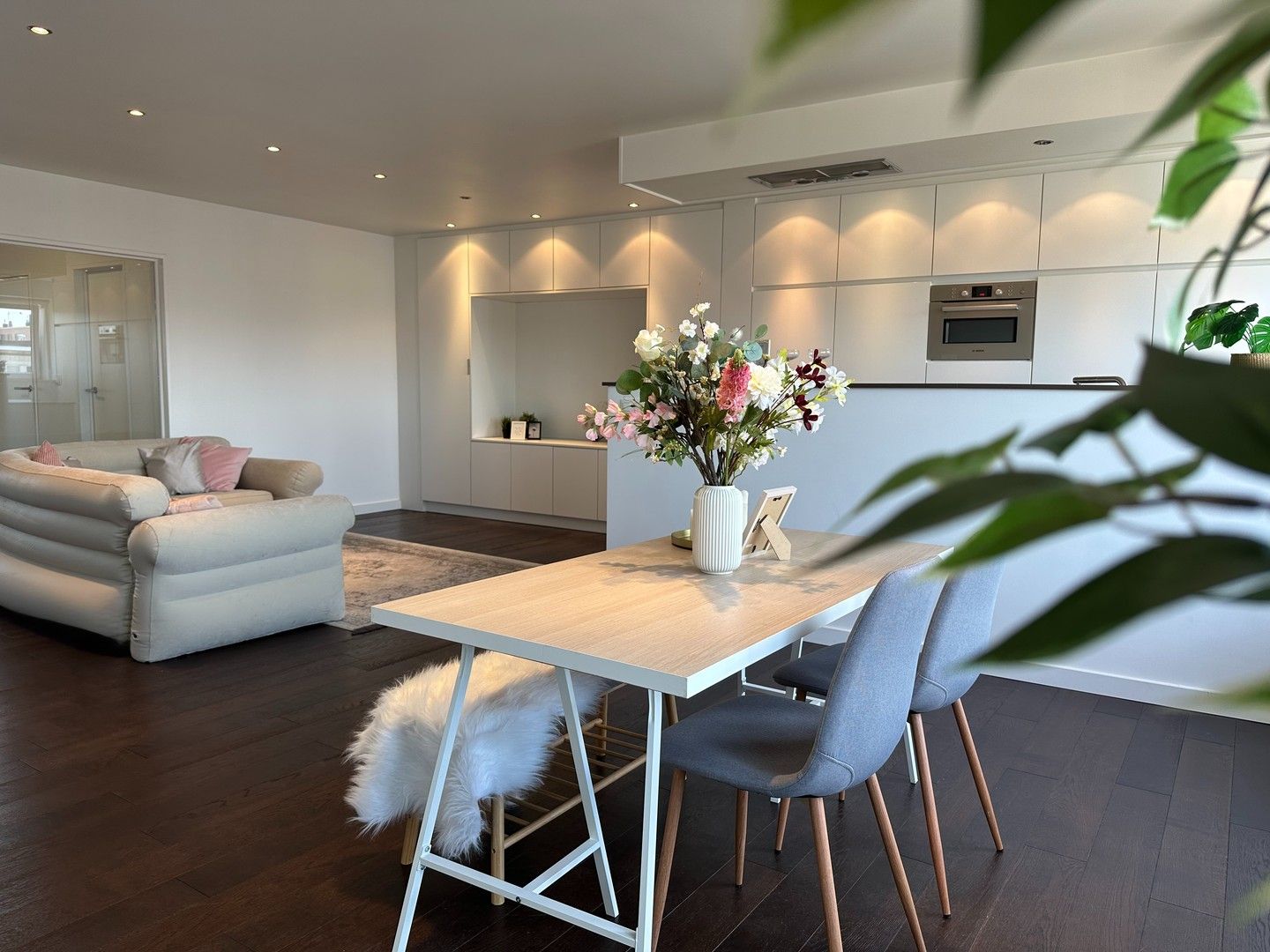 Modern & energiezuinig appartement met terras, autostaanplaats en kelder – instapklaar! foto {{pictureIndex}}
