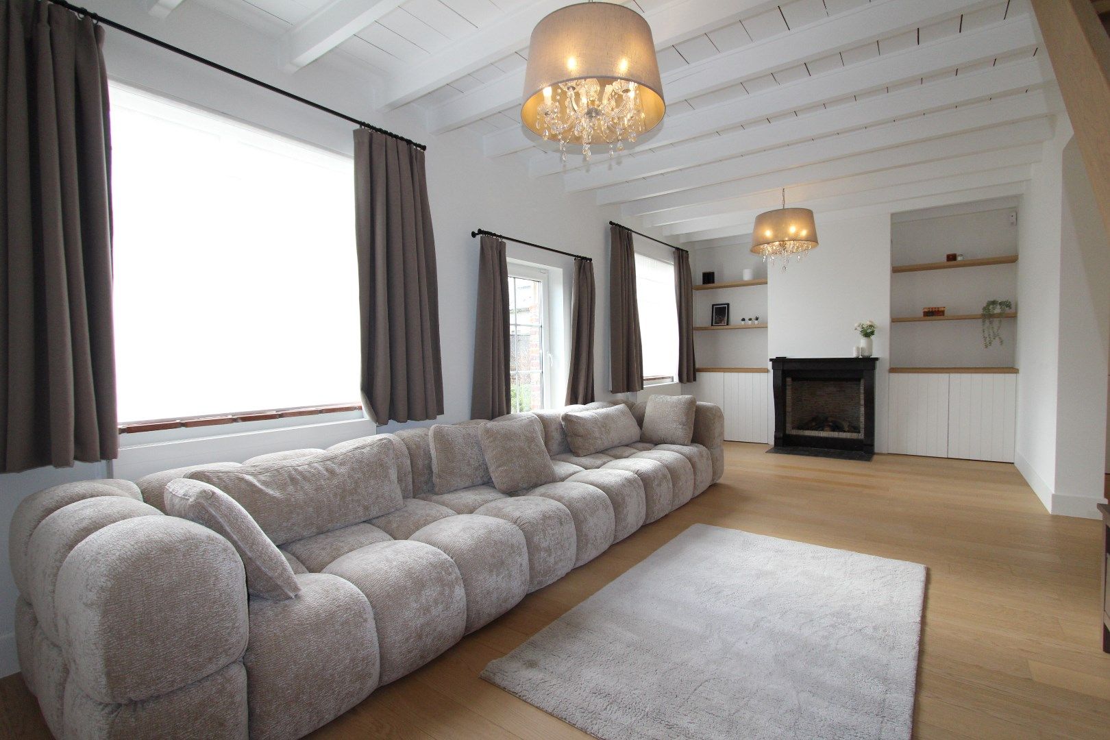 Dit pareltje vinden we in het landelijke Sint-Laureins op 3369m². foto 10