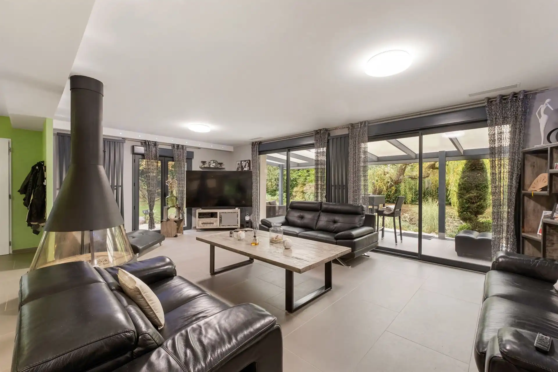 Mooi gelijkvloerse villa foto 8