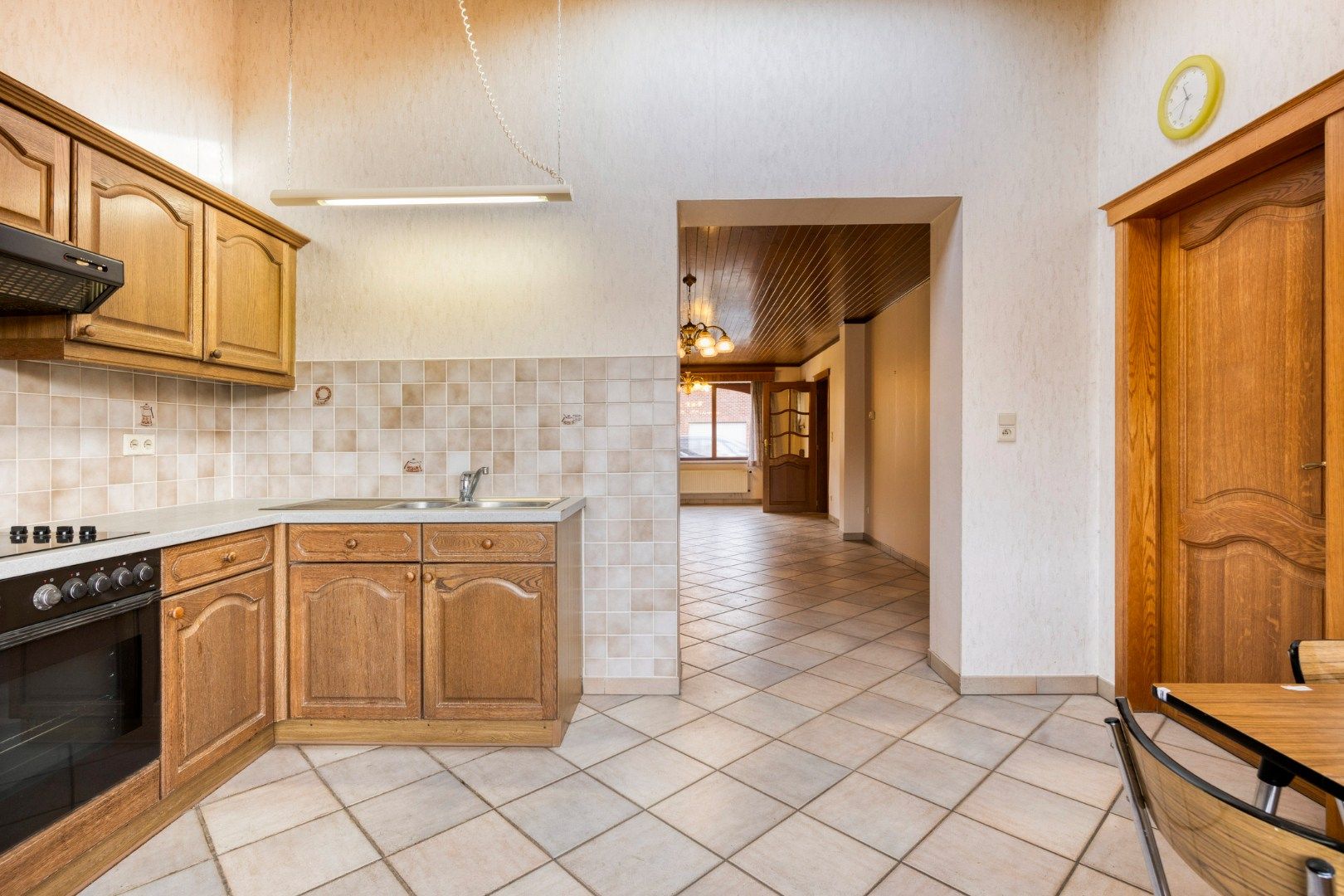 Ruime woning met ruime tuin en garage op een perceel van 802m² in Holsbeek – EPC 280 kWh/m² - bewoonbare opp. 243 m² foto 9