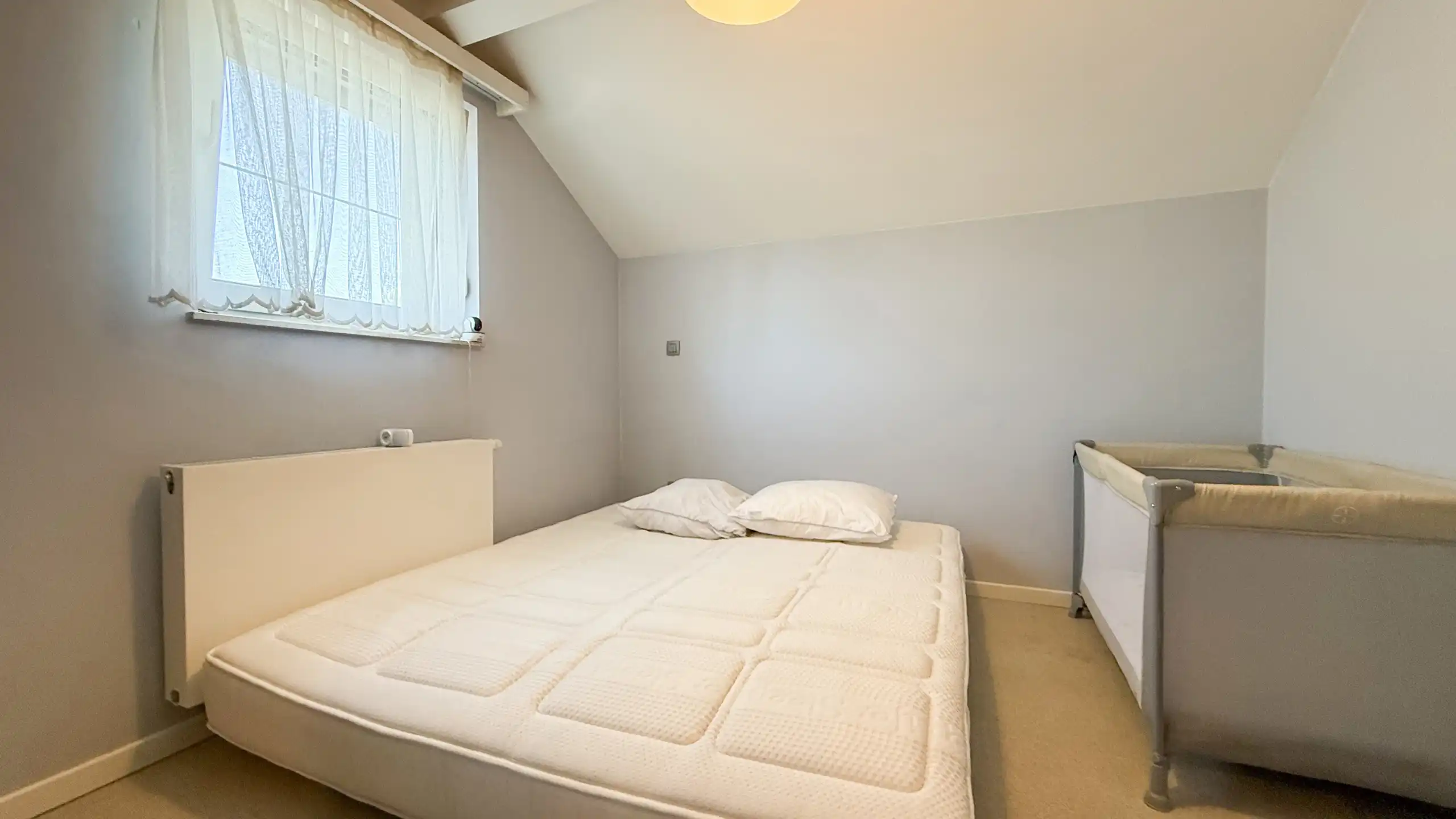 Instapklare gezinswoning met 3 slpk op toplocatie in HH! foto 18