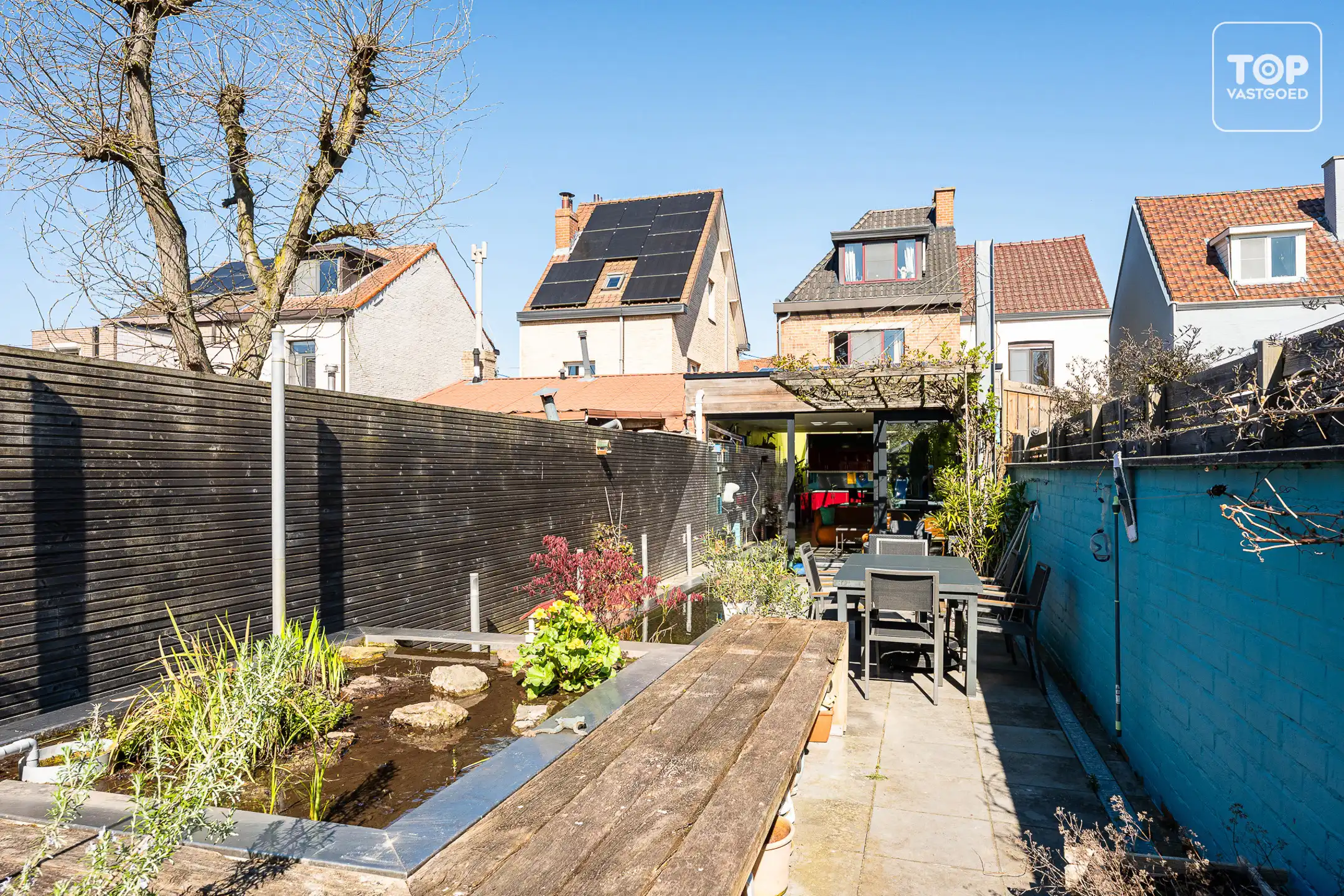 Instapklare woning met 4 slaapkamers, garage en prachtige tuin.  foto 12