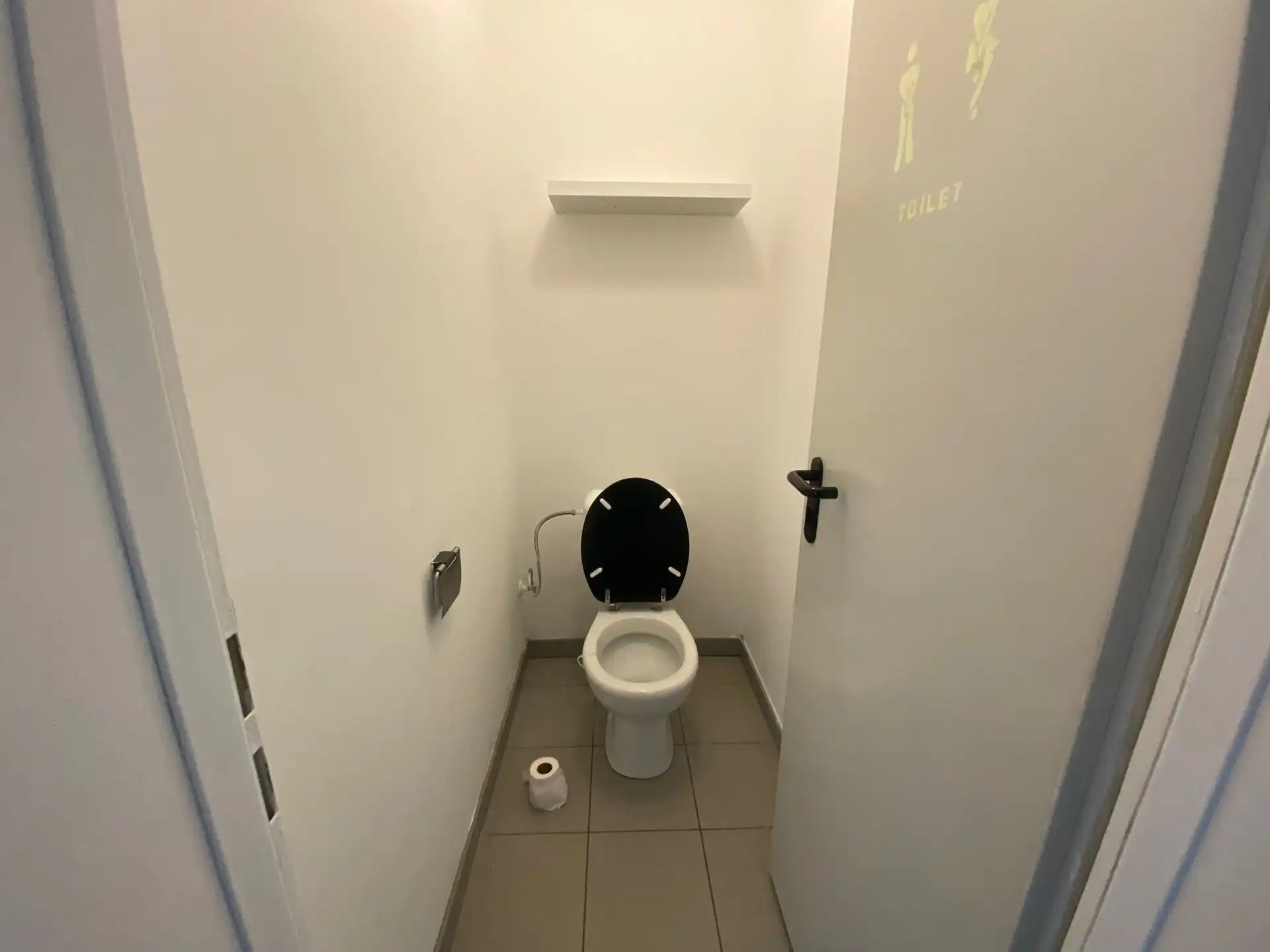 Opbrengsteneigendom bestaande uit 6 appartementen, dubbele garagebox en 6 staanplaatsen te Aalst foto 11