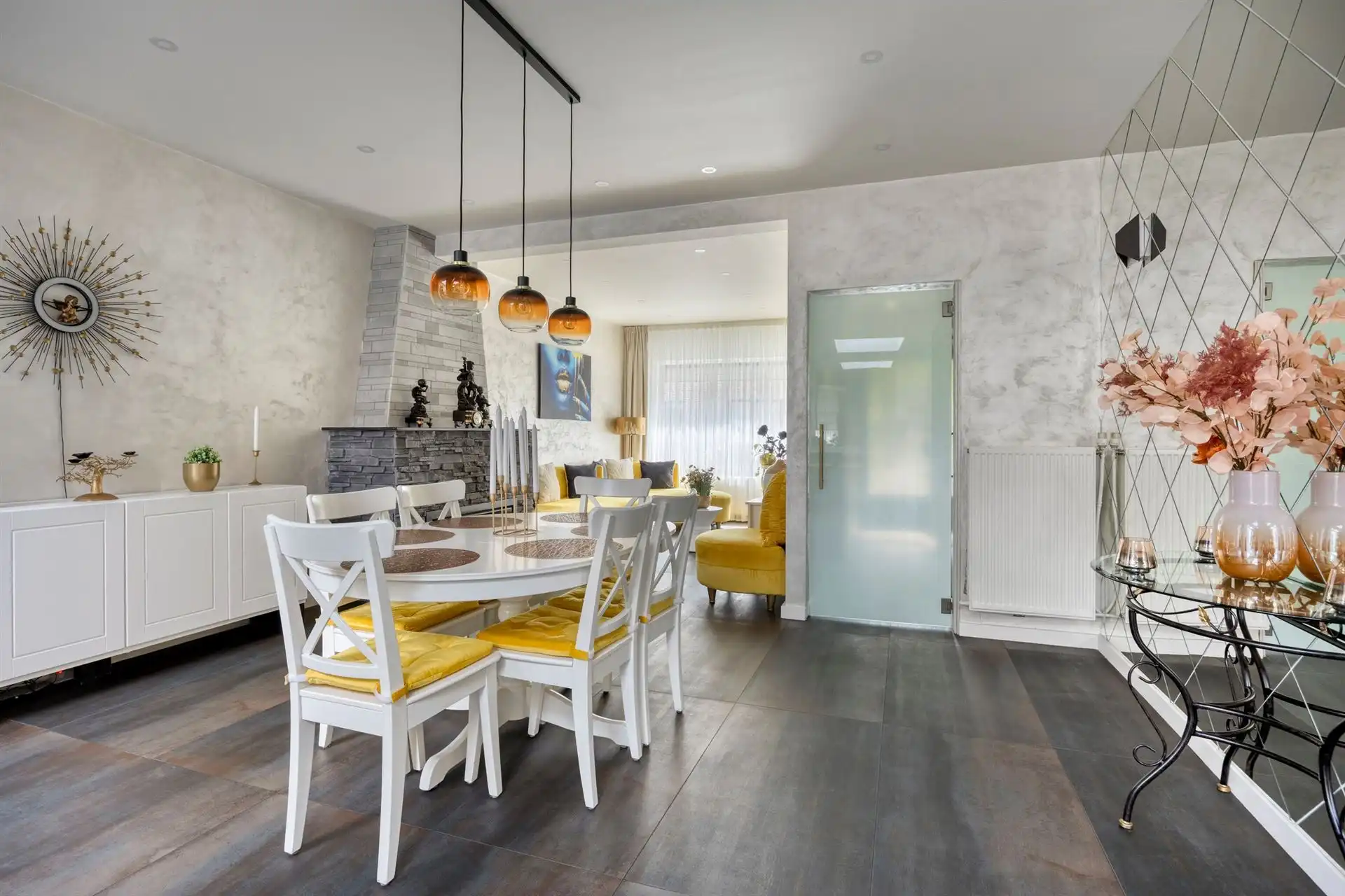 Instapklare woning met 3 (mog. 4) slaapkamers en tuin.  foto 6