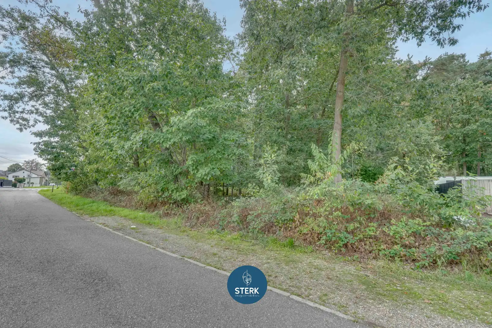 BOUWGROND VAN 10A 63CA VOOR OPEN BEBOUWING TE LANAKEN ! foto 9