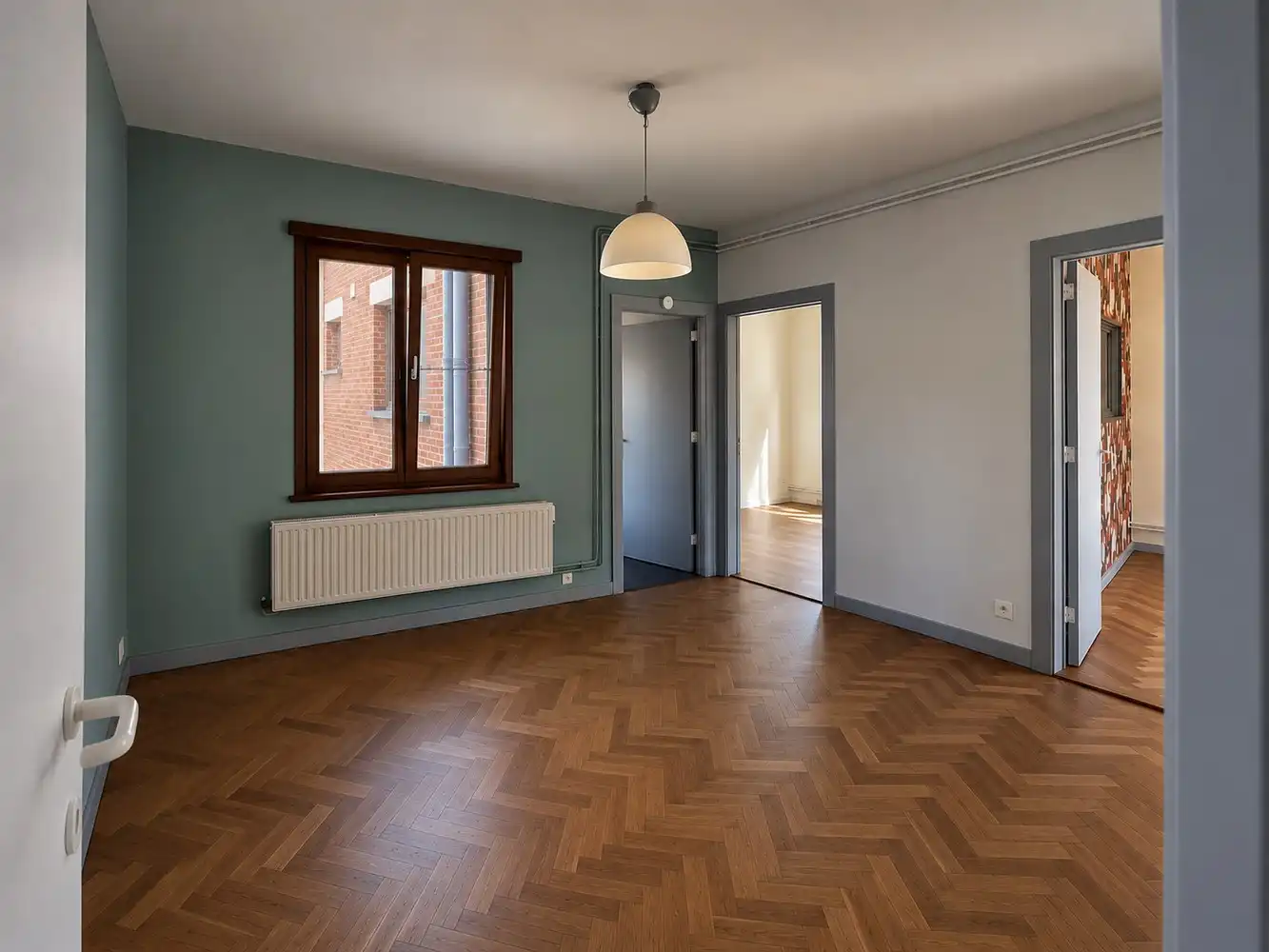 Ruim 2-slaapkamerappartement met extra bureauruimte foto 2
