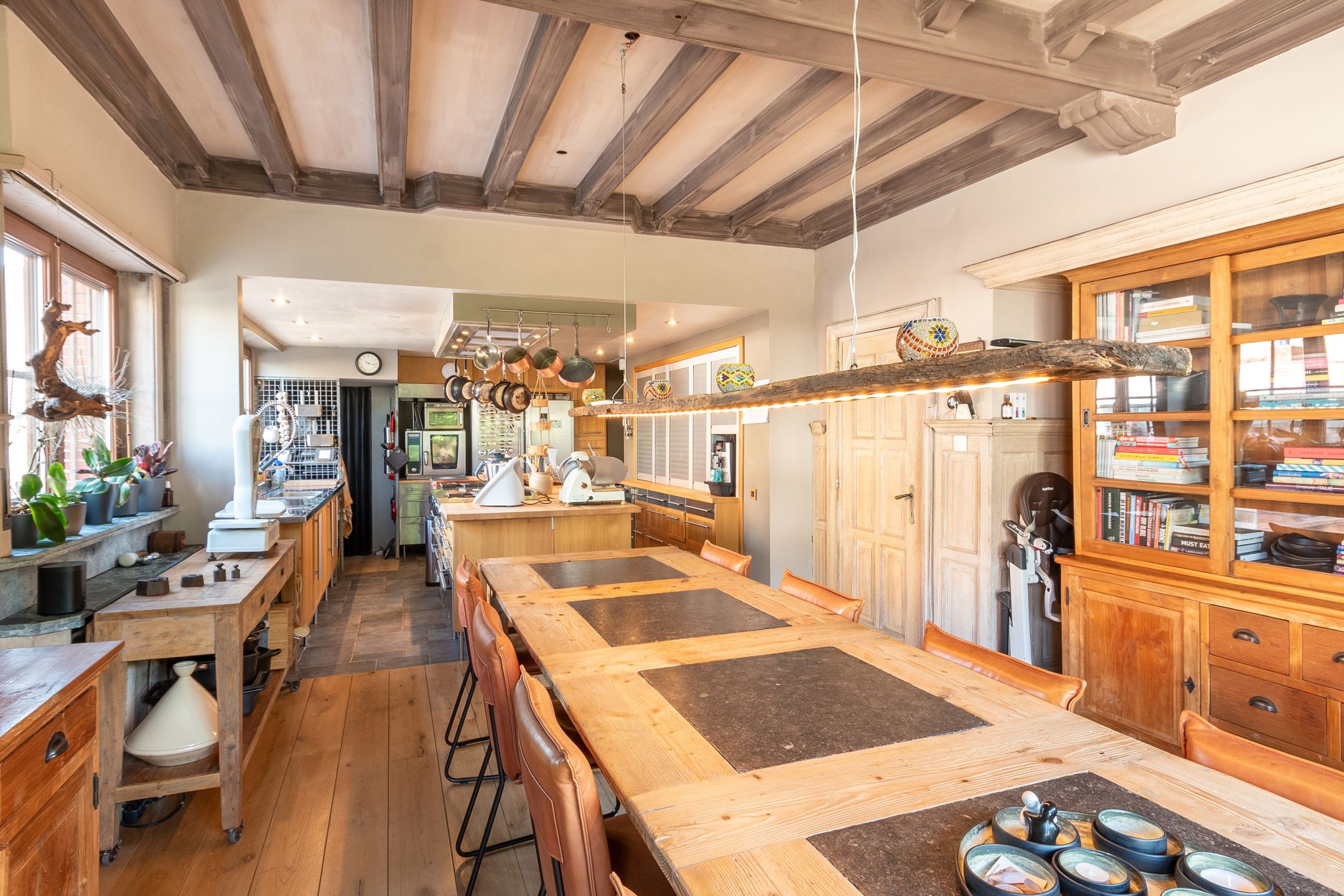 Meesterwoning met bouwgrond en extra mogelijkheden foto 9