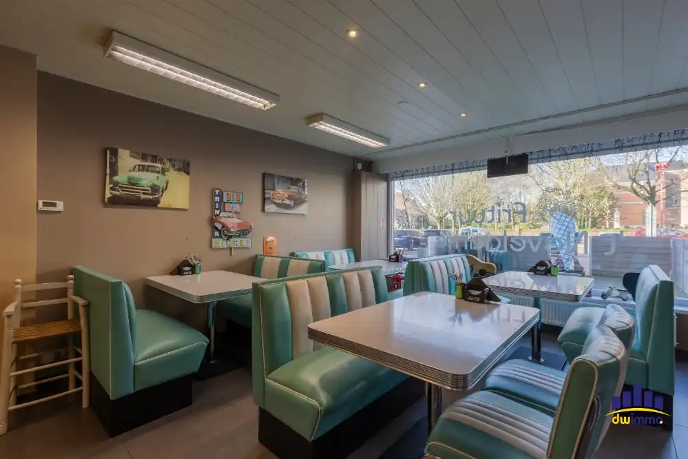 Overname frituur met woonst - op toplocatie in Nevele foto 3