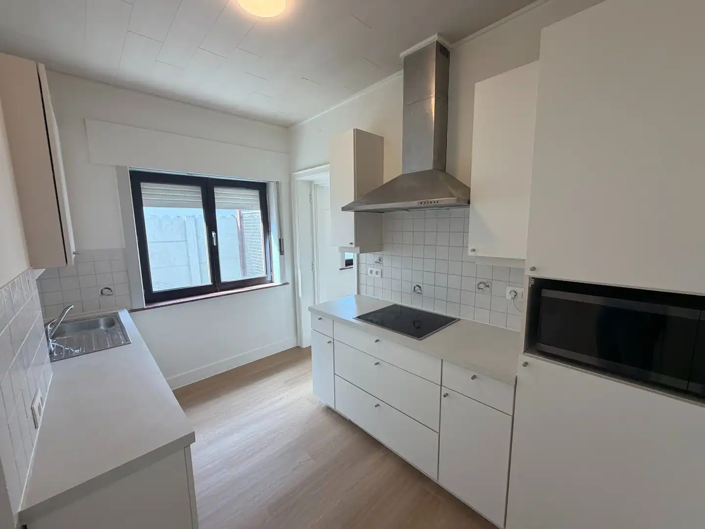 Gezellige gezinswoning te Nieuwerkerken foto 3