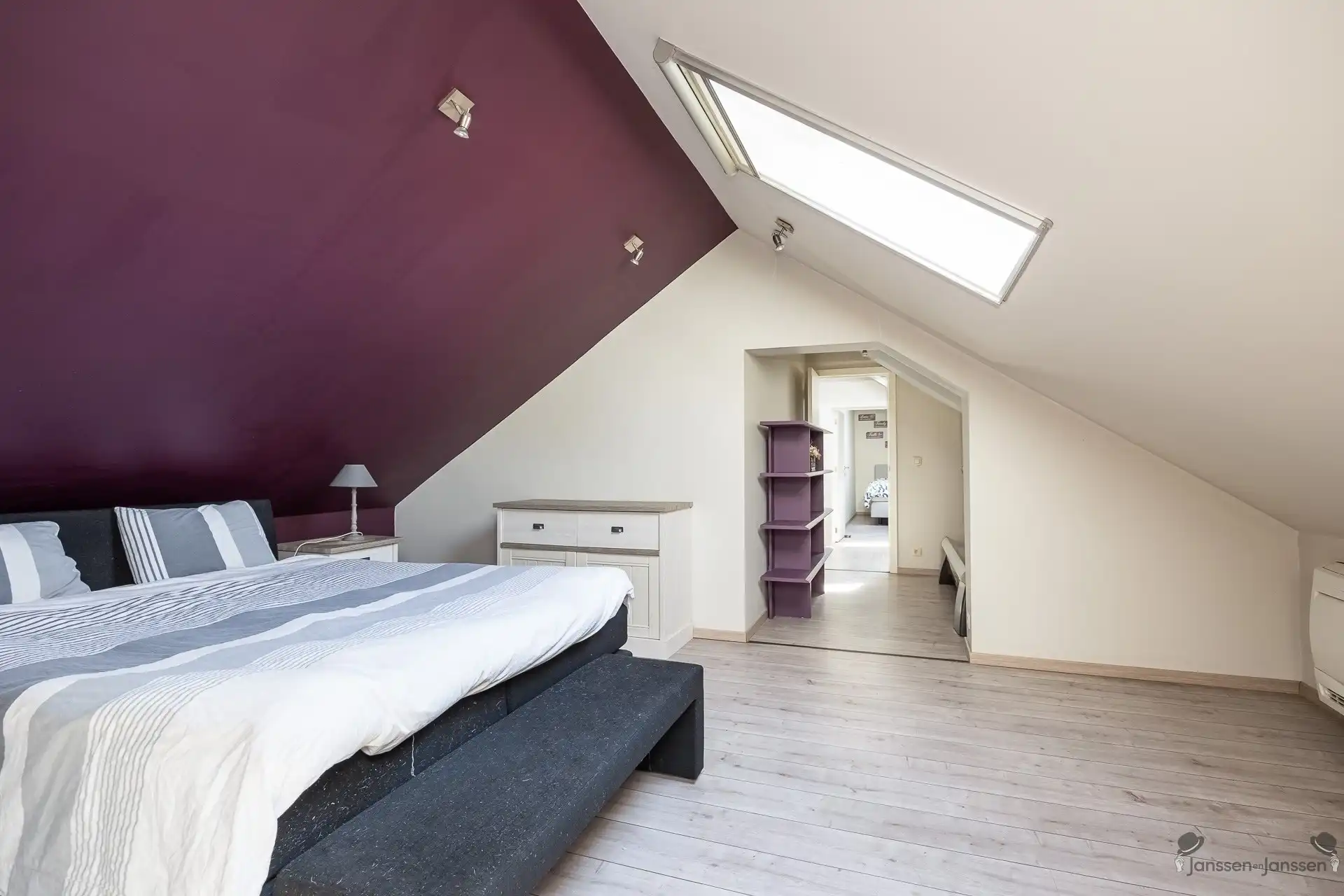 Ruime woning met 3 (mog. 4) slaapkamers, tuin en garage in Brasschaat foto 16