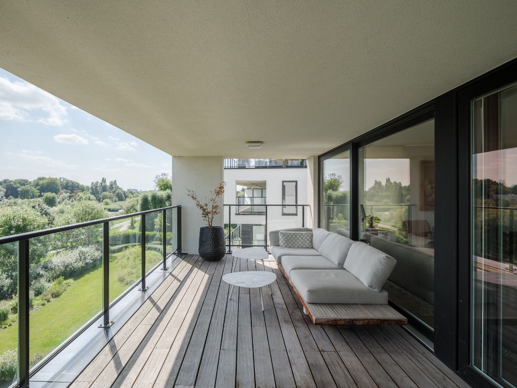 Luxueus appartement met bijzonder ruim terras en zicht op de Schelde te Destelbergen. foto 17