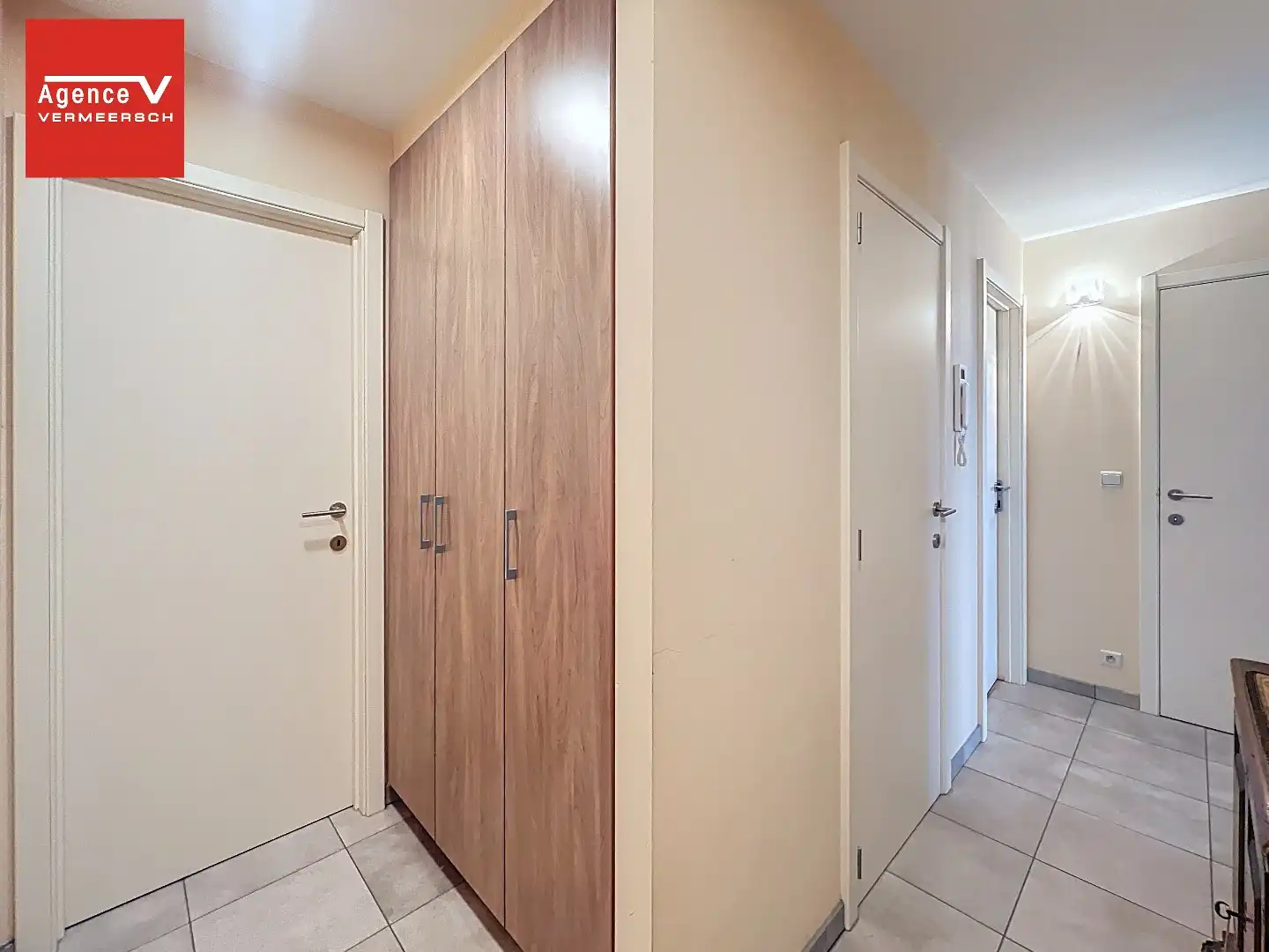 Zeezicht appartement met uniek zicht op Zeeheldenplein en strekdam. foto 8