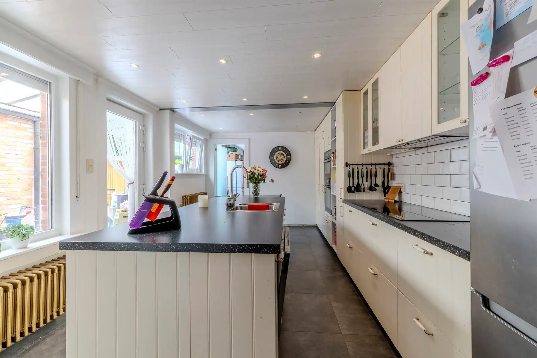 Woning met o.a. 3 slaapkamers in een doodlopende straat foto 8