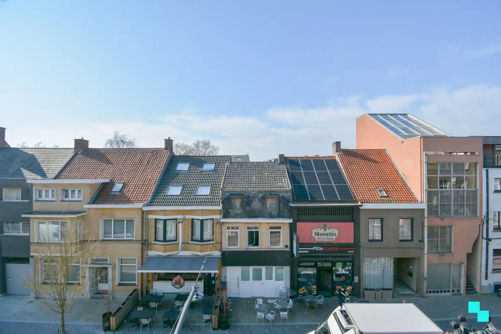 Gerenoveerd 3-slaapkamer appartement te Roeselare foto 14