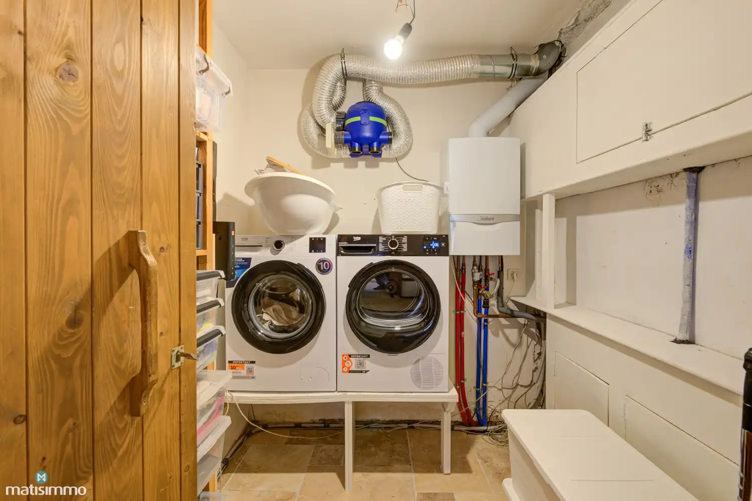 UNIEK 2-SLAAPKAMERAPPARTEMENT MET 2 ENSUITE BADKAMERS, KELDERBERGING EN RUIME BINNENKOER IN DE STADSKERN VAN TONGEREN foto 11