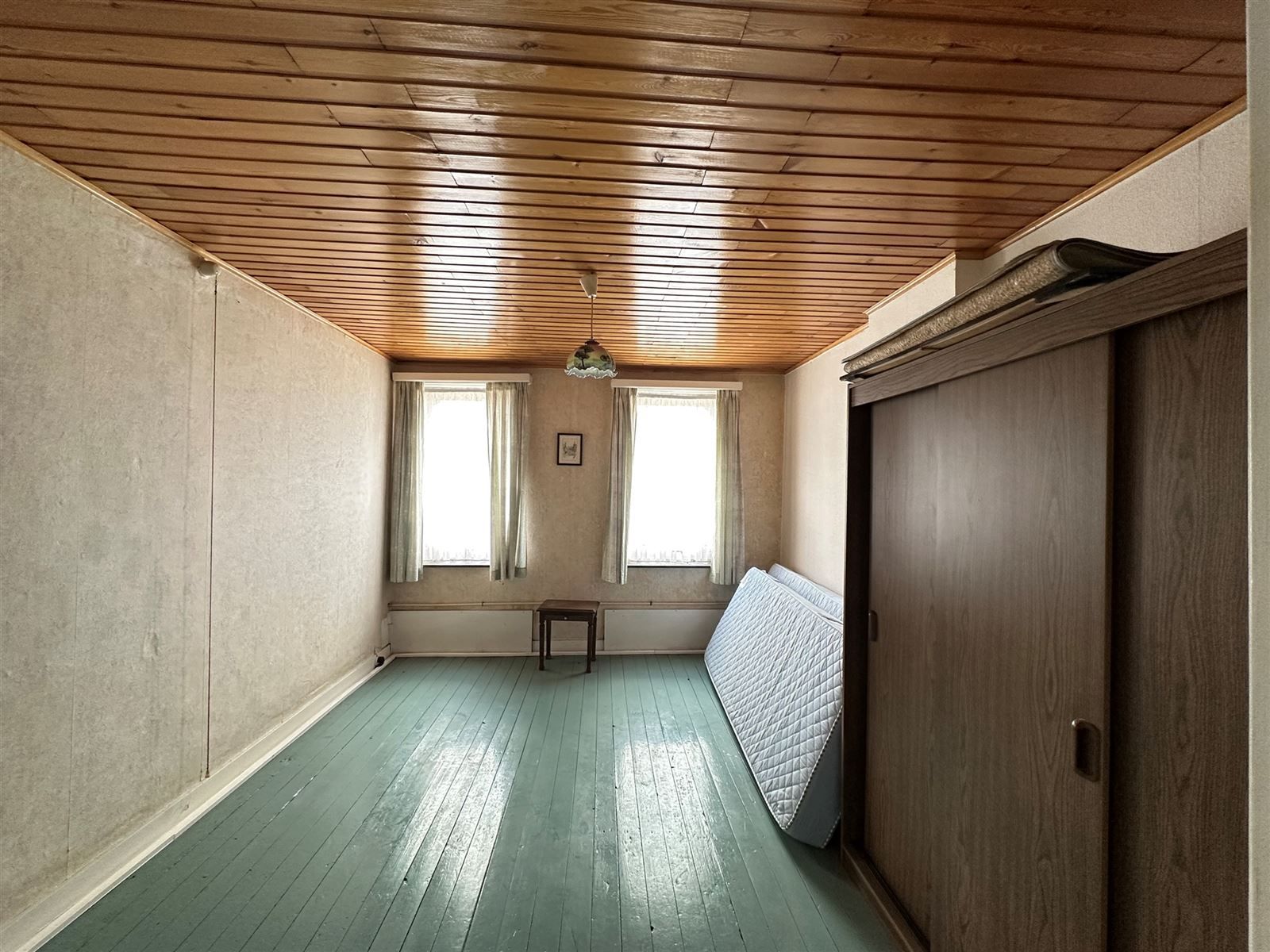 Charmante te renoveren woning te Erwetegem! foto 12