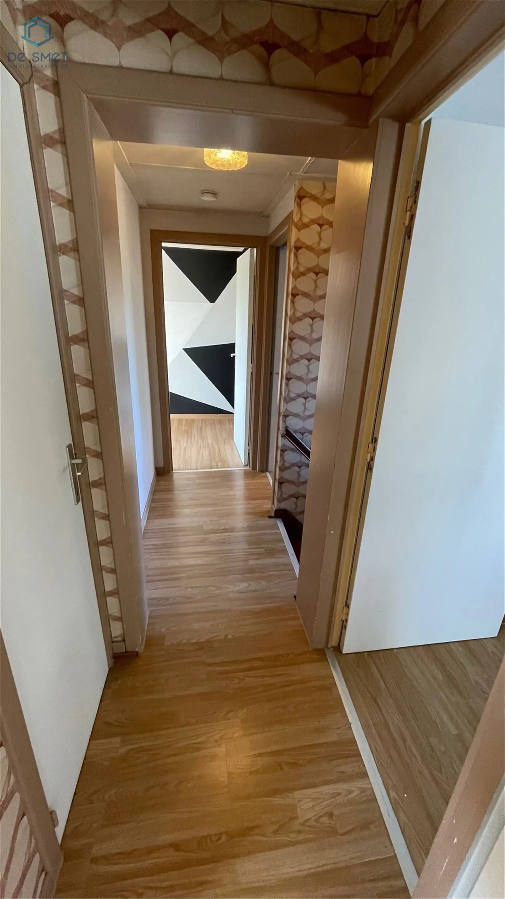 Instapklare gezinswoning met 3 slaapkamers, garage, atelier en prachtige tuin in het hart van de Vlaamse Ardennen foto 16