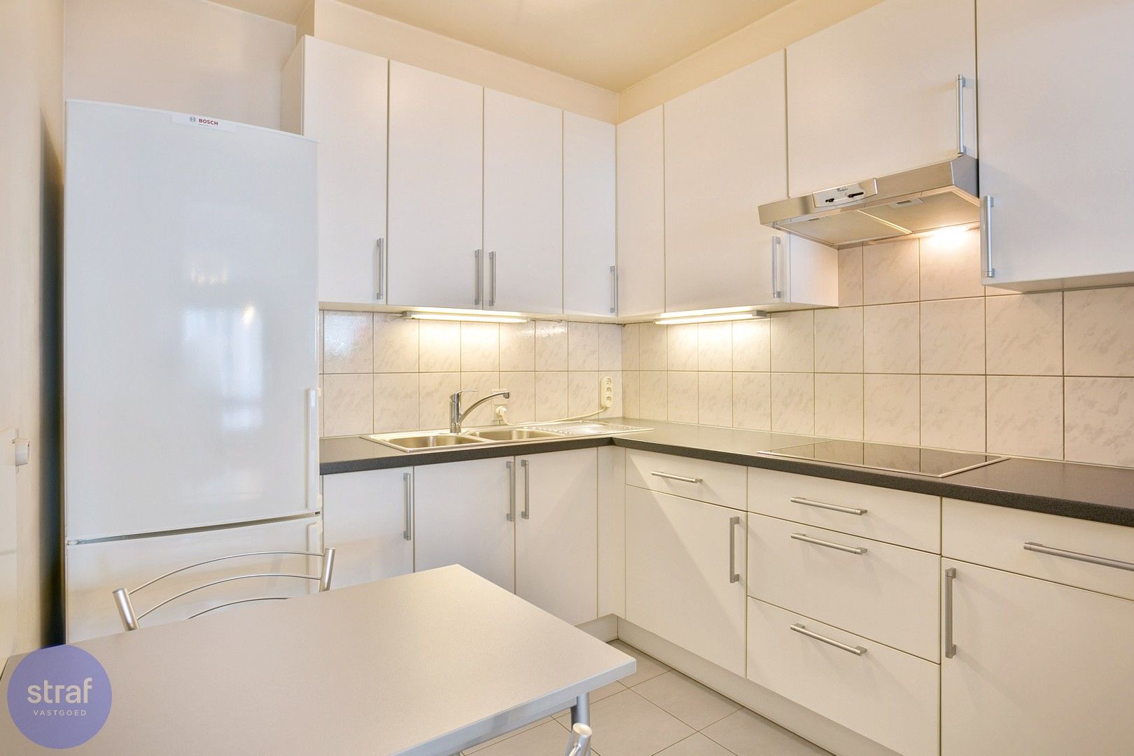 2slpk appartement met parking in het hart van Zwijndrecht foto 5