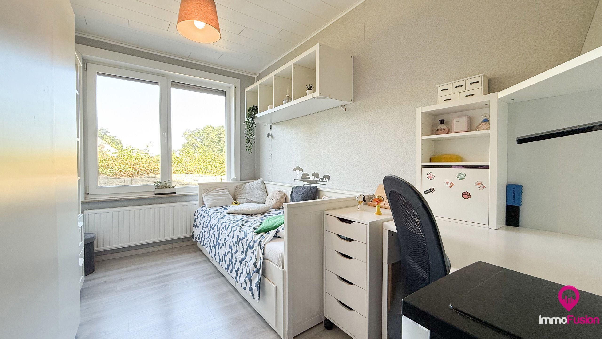 Praktische bungalowwoning met prachtige tuin en zwemvijver! foto 11