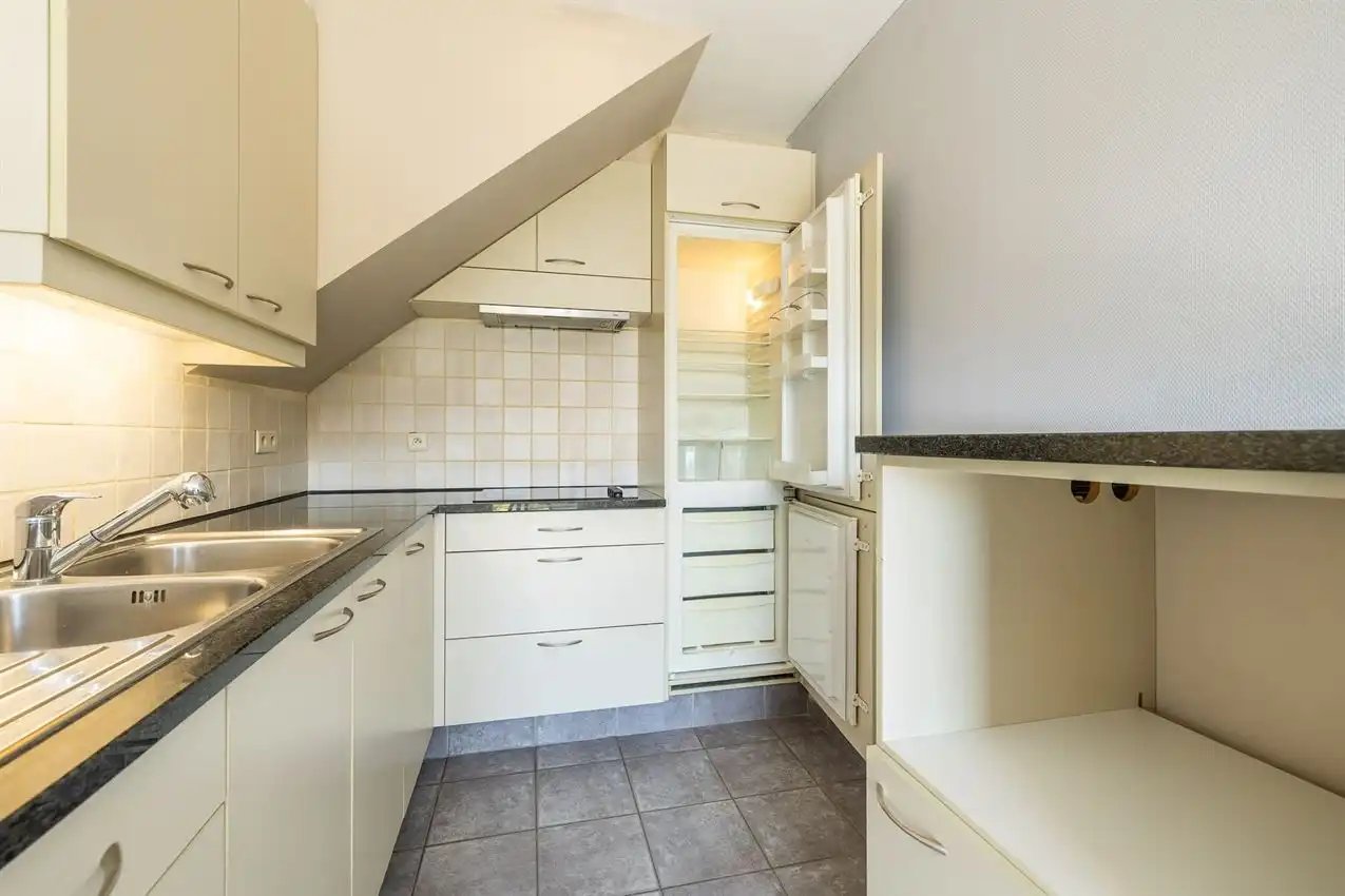 Duplex met twee slaapkamers en autostaanplaats op rustige locatie foto 7