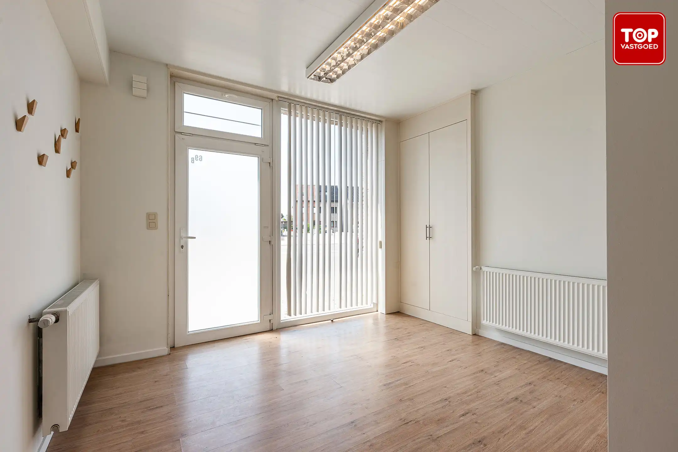 Instapklare woning met 3 slaapkamers en open zicht op de velden foto 2
