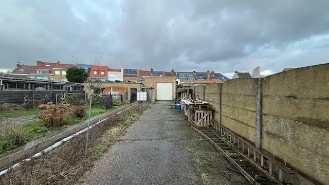 BEL-ETAGE met ZEER ruime garage/LOODS/werkplaats foto 21