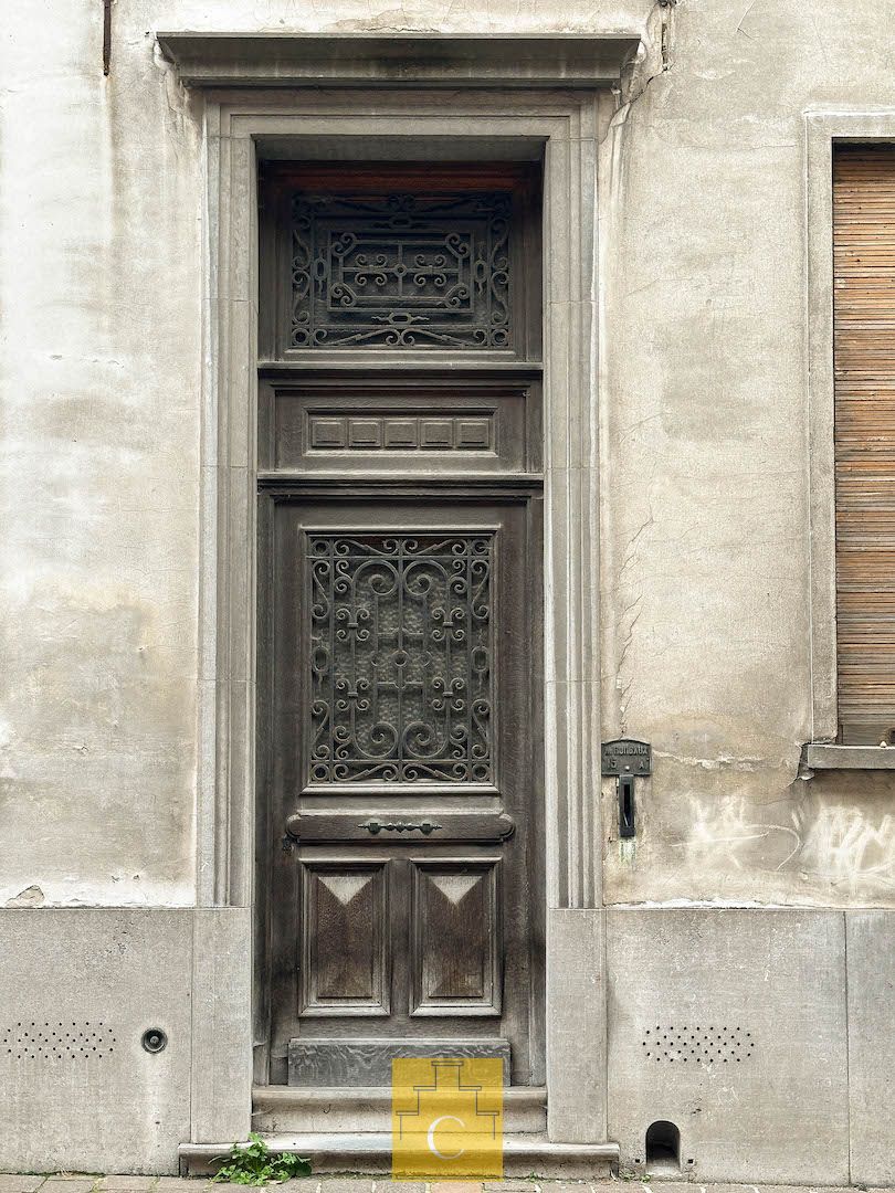 te renoveren herenhuis op topligging bij Burg en Markt foto 2