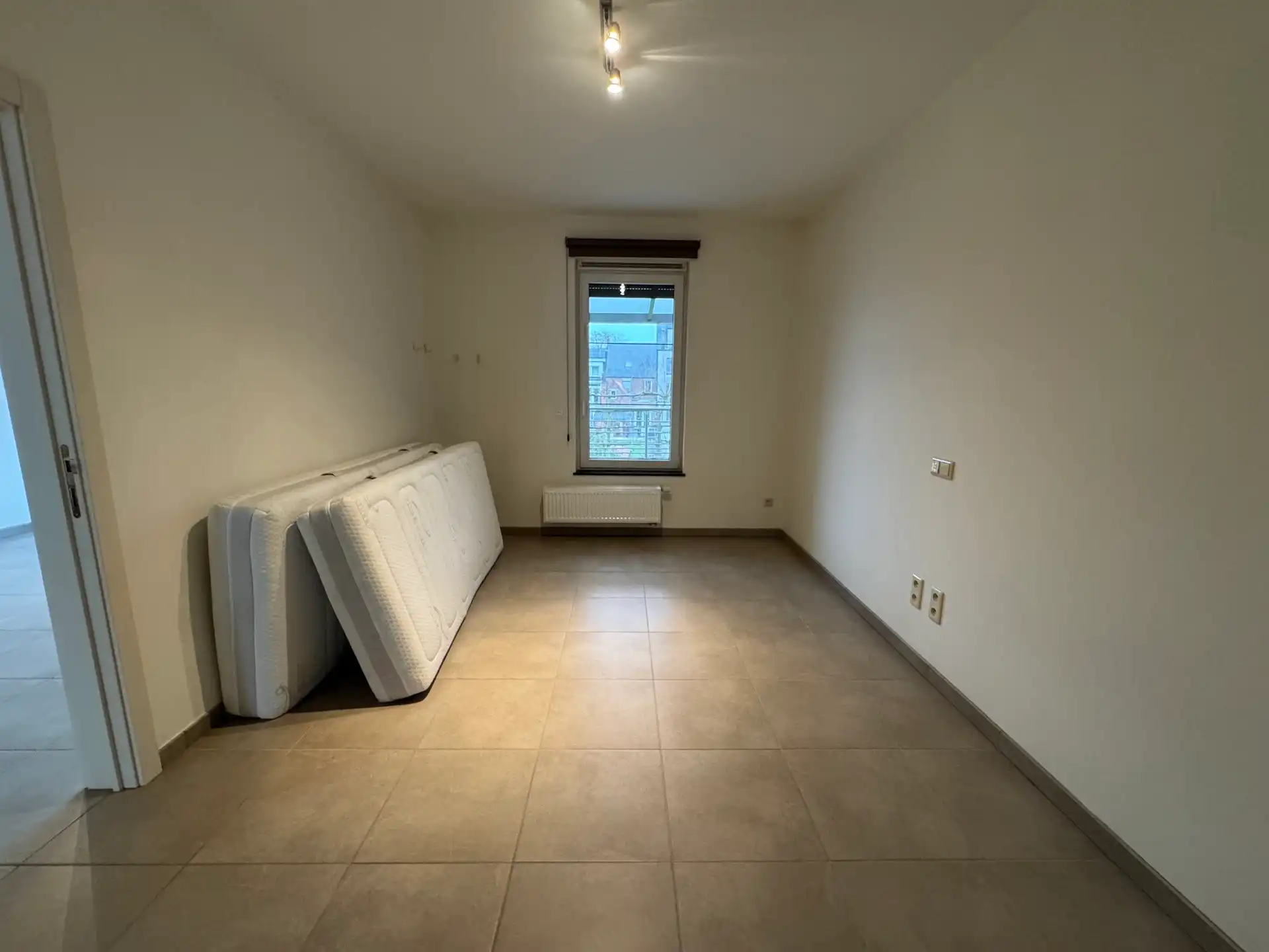 Rustig gelegen 2-slpk duplex appartement in centrum Bornem foto 6