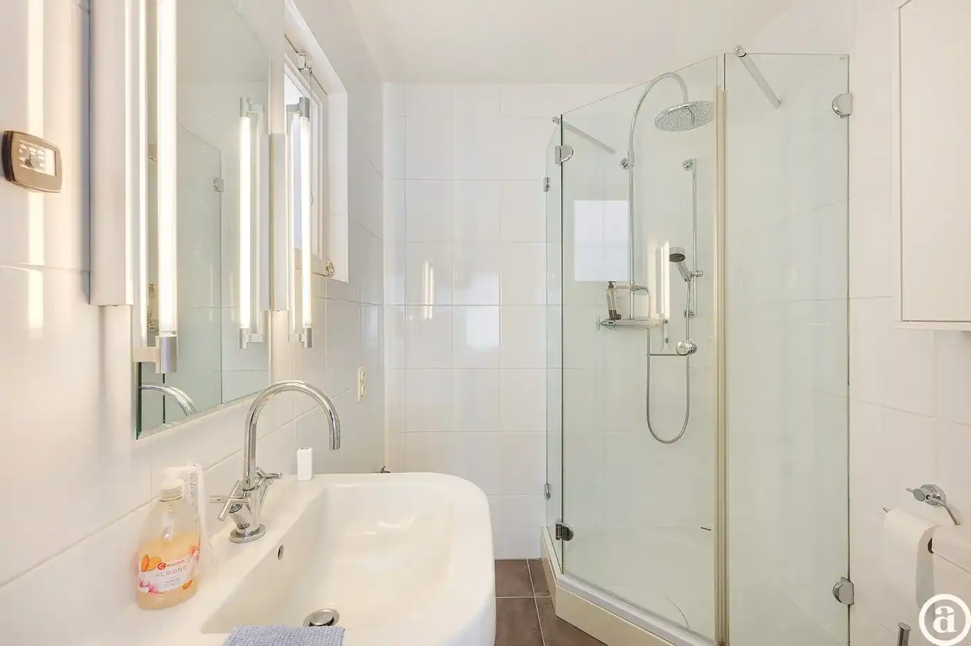 Penthouse appartement met grote zonneterrassen nabij strand. foto 17