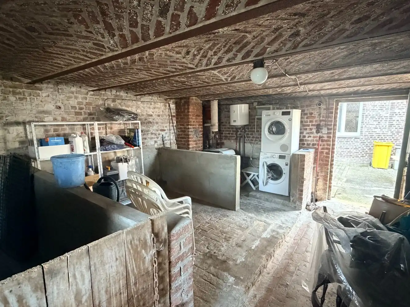 Rustig gelegen, ruime gezinswoning met groot potentieel foto 22