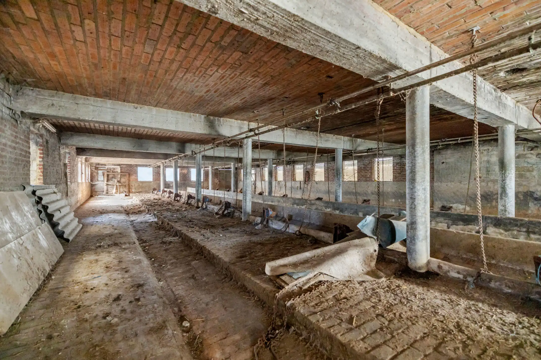 Hoeve met bijgebouwen op  +-75 a foto 25