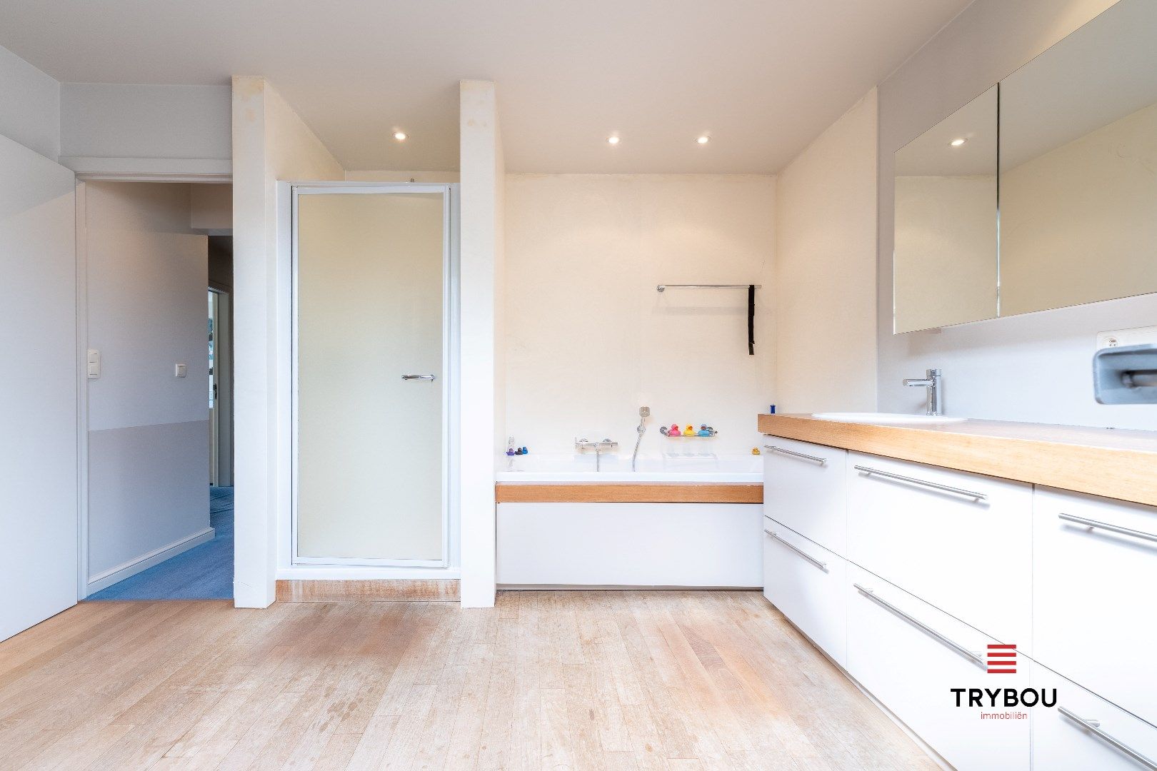 Te koop handelszaak + woning  foto 18