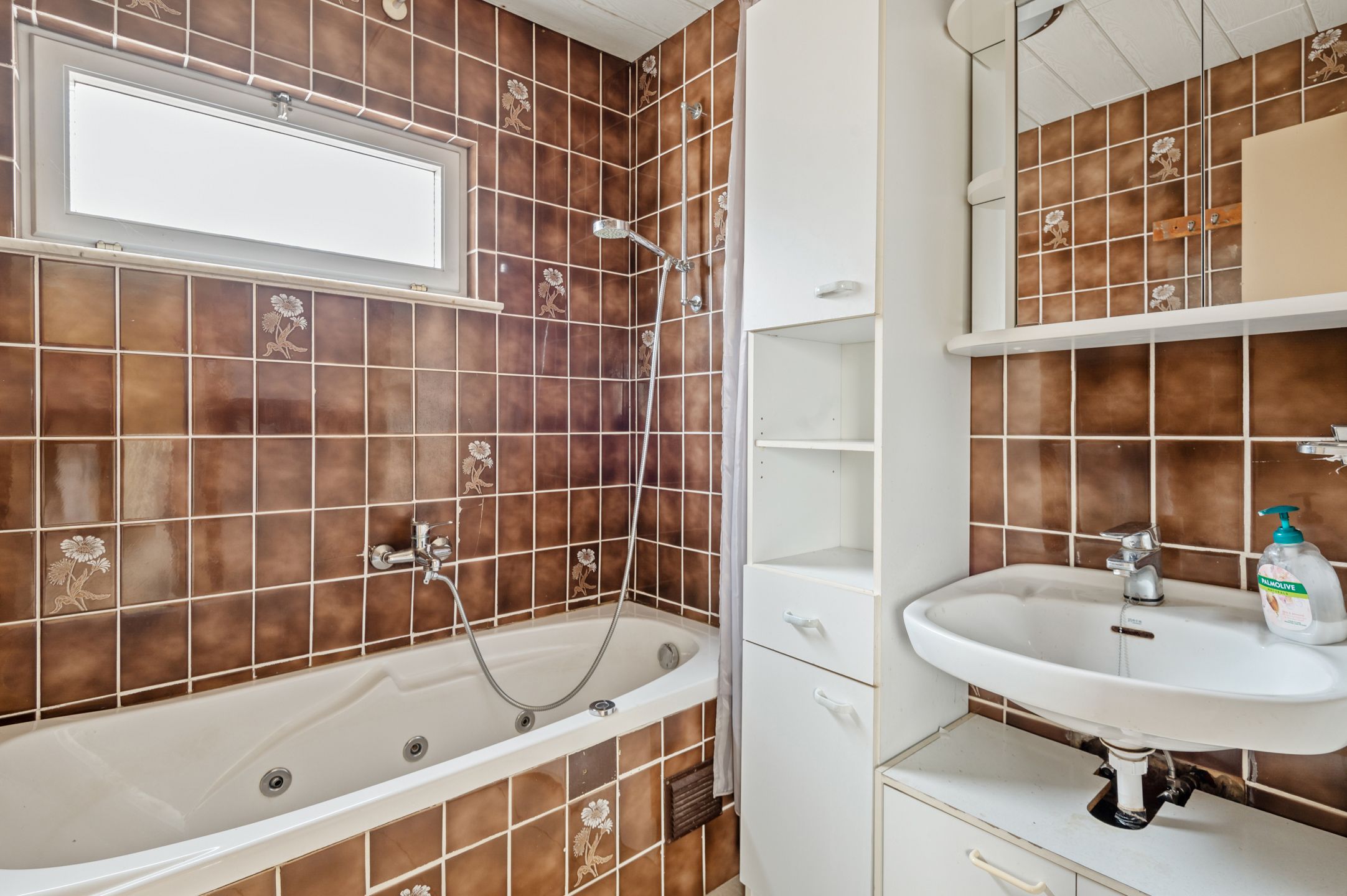 Te renoveren woning met ruime tuin op toplocatie Vosselaar. foto 15