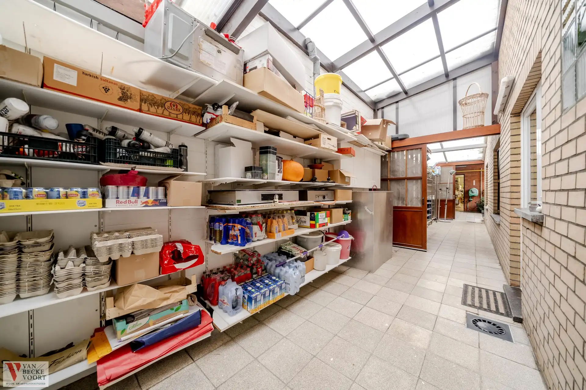 Handelshuis met atelier dynamische locatie Zarren foto 3