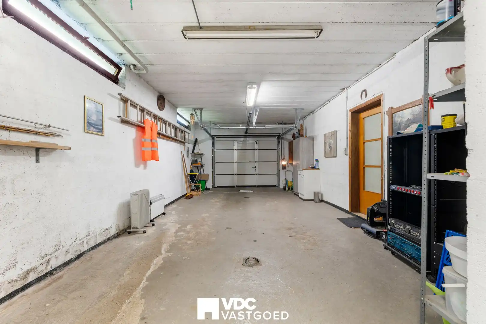 Ruime gelijkvloerse woning op een perceel van bijna 10 are foto 28
