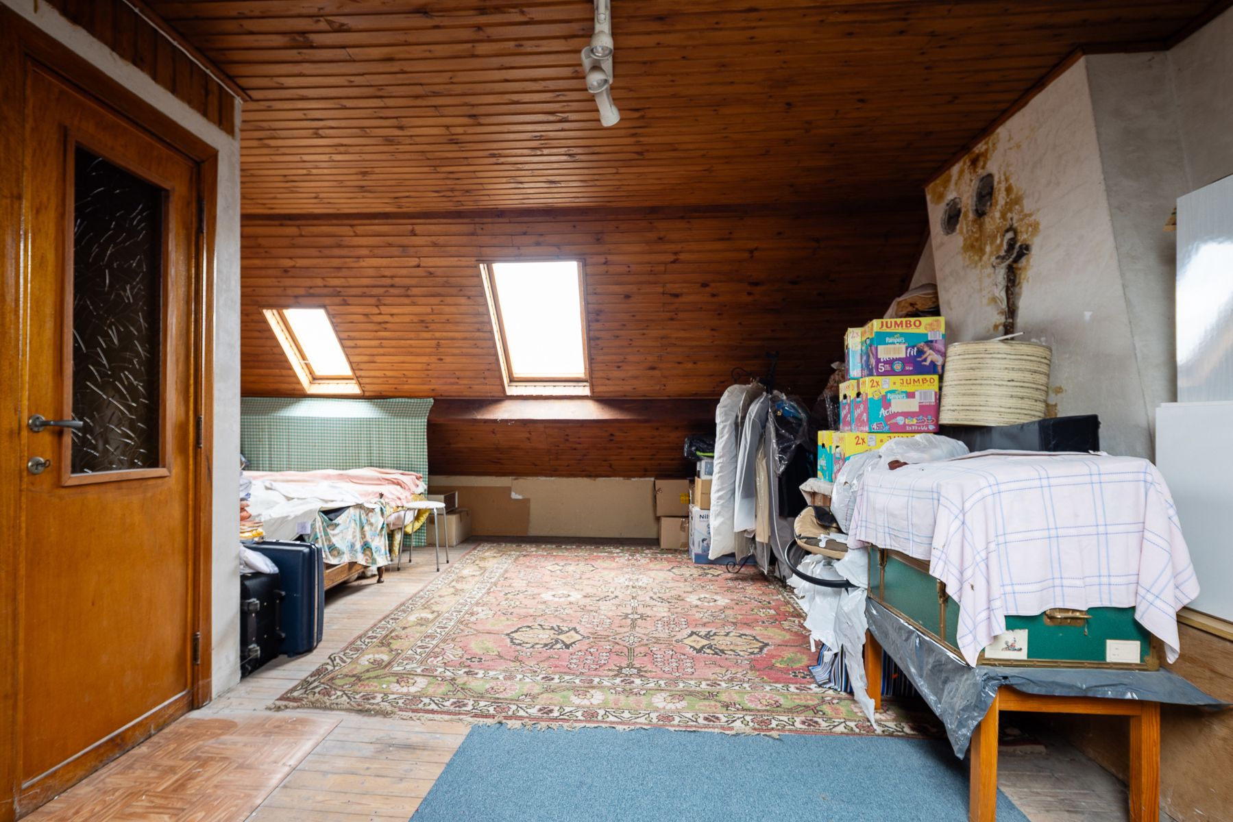 Gezinswoning met tuin, terras en garage foto 18