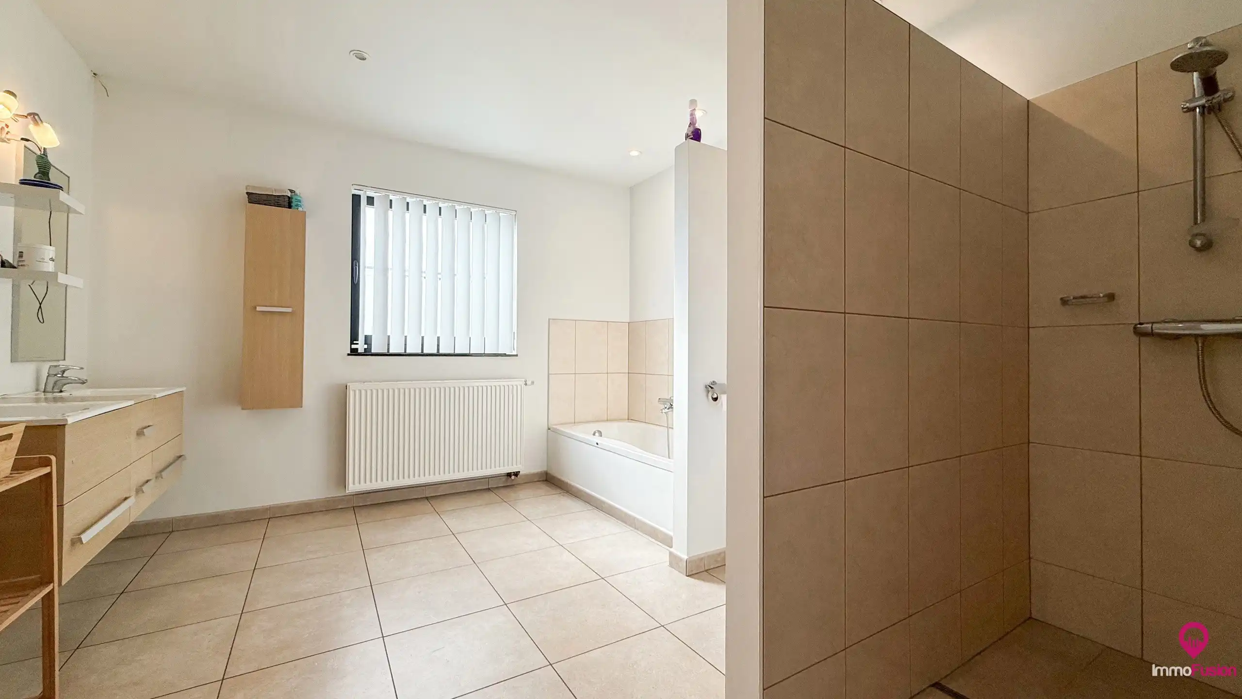 Veelzijdig industrieel pand met ruime woonst en zonnepanelen foto 49