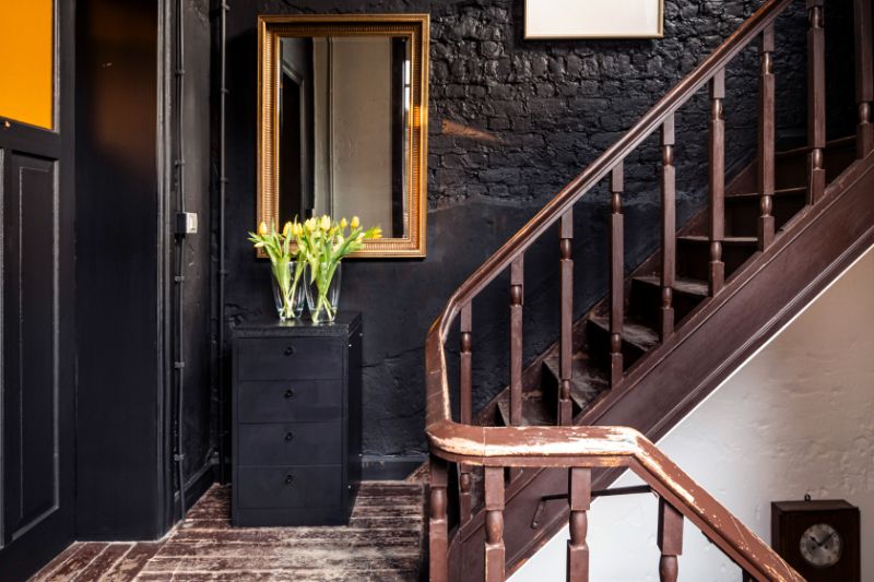 Roeselare, burgerwoning met een industrieel karakter in het hartje van Roeselare - burgerwoning met ziel foto {{pictureIndex}}