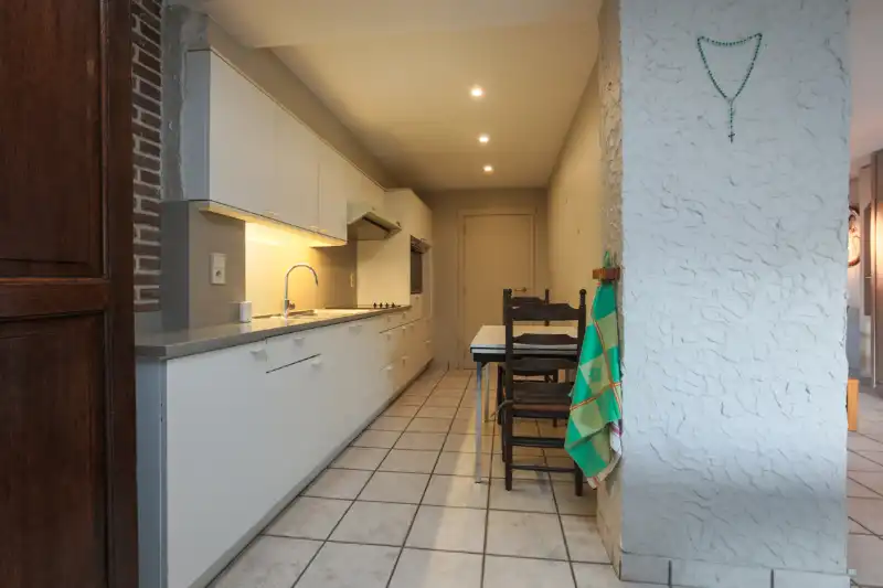 Centraal en toch rustig gelegen woning met tuin, garage en 3 slaapkamers (meer mogelijk); Energielabel D makkelijk haalbaar! foto 7