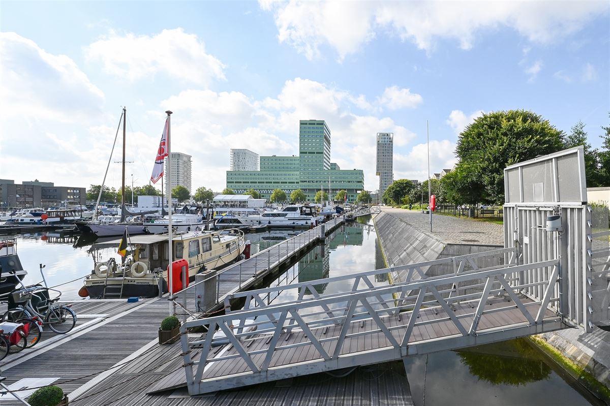 Mooi en energiezuinig 1-slaapkamer appartement met ruim terras foto 30