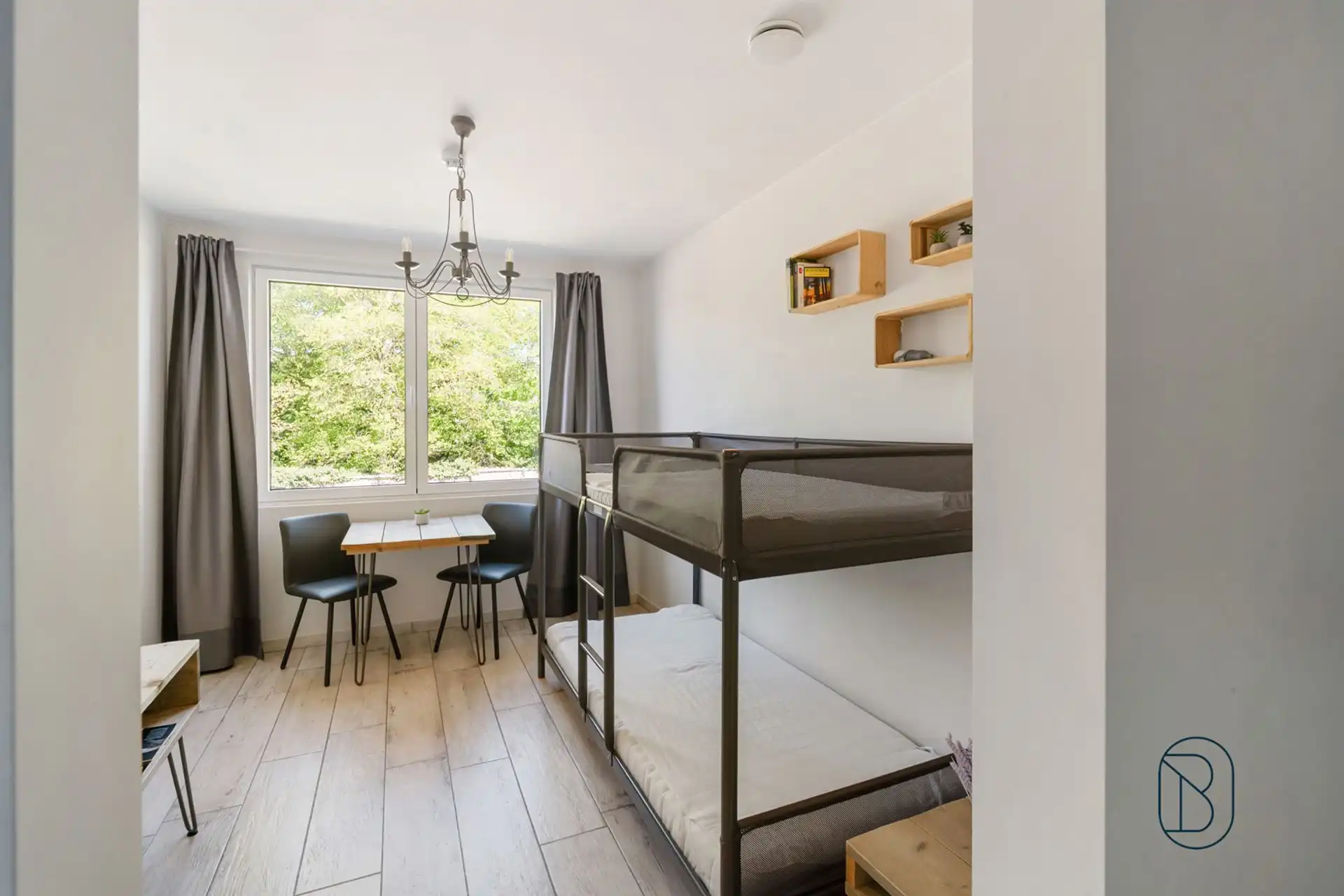 Exclusieve villa met 7 slpk, zwembad en tuin met open zicht foto 26