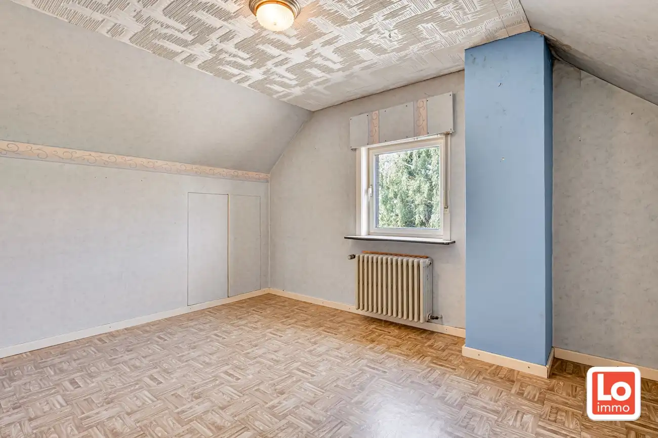 Volledig te renoveren open woning met ruime afzonderlijke garage en tuin op een toplocatie nabij Oude Bareel in Sint-Amandsberg/Oostakker! foto 19