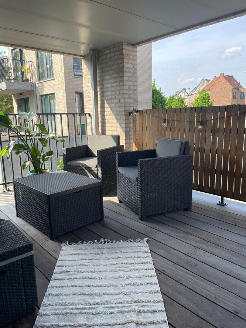 Modern instapklaar appartement met terras en autostaanplaats in het hart van Gent foto 8