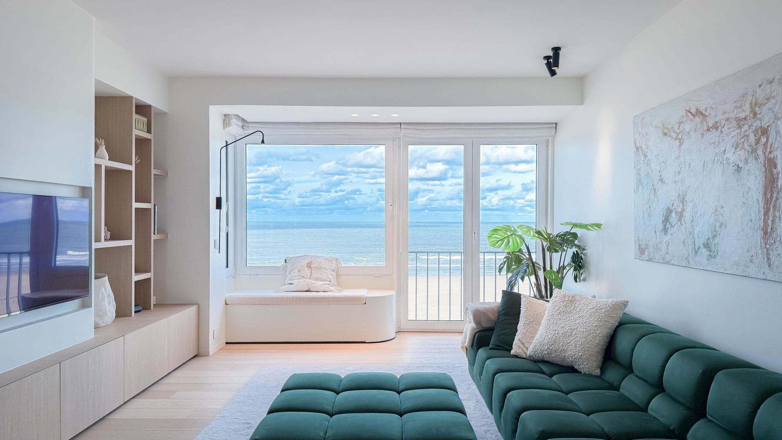 Luxe appartement in Ibiza-stijl op Zeedijk-Zoute... foto {{pictureIndex}}