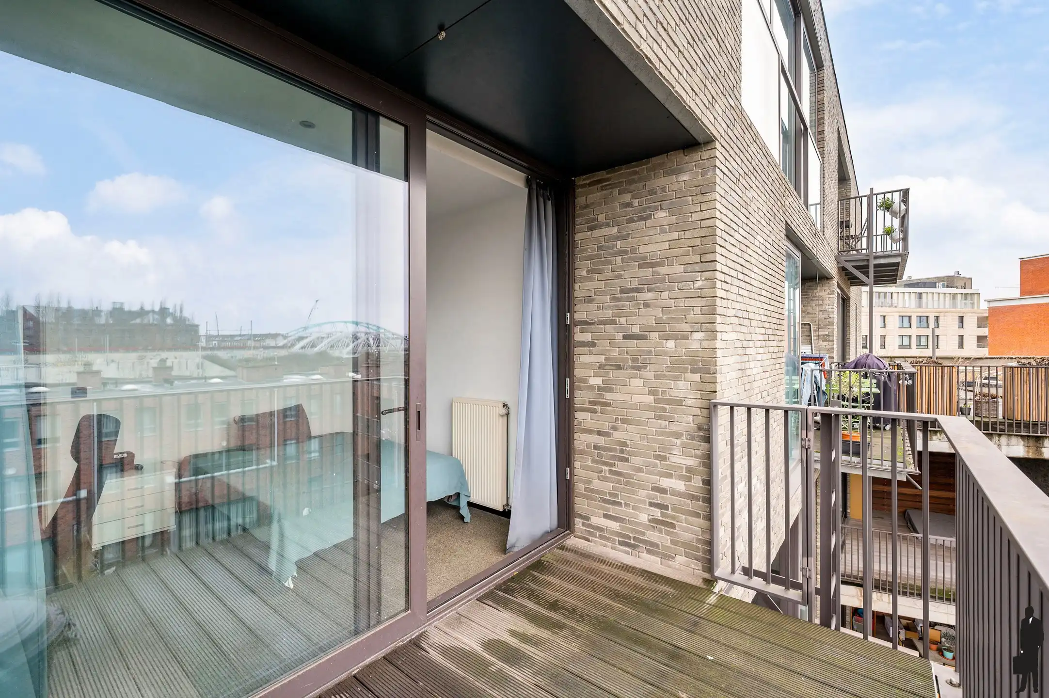 Ruim appartement met twee slaapkamers, terras en twee parkeerplaatsen in Residentie Viaduct-Dam foto 10