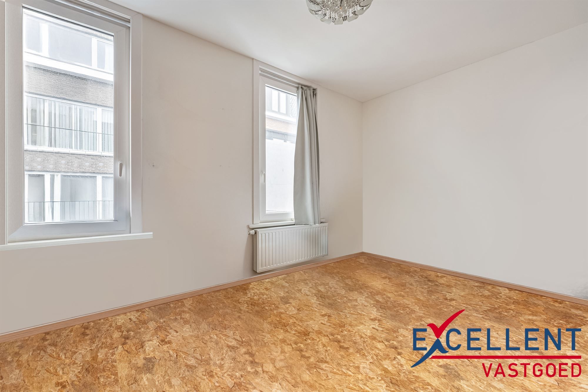 Gezellige rijwoning in centrum Deinze te koop foto 7