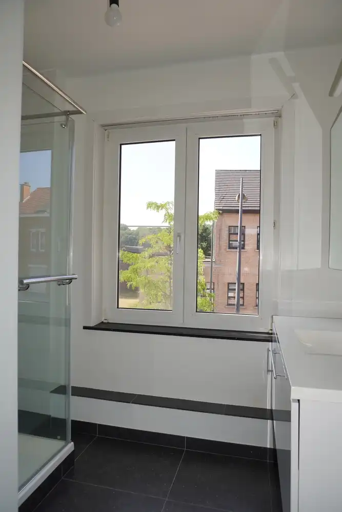 Gerenoveerde energiezuinige woning met 3 slaapkamers en zonnige tuin te huur in Paal-Beringen foto 9